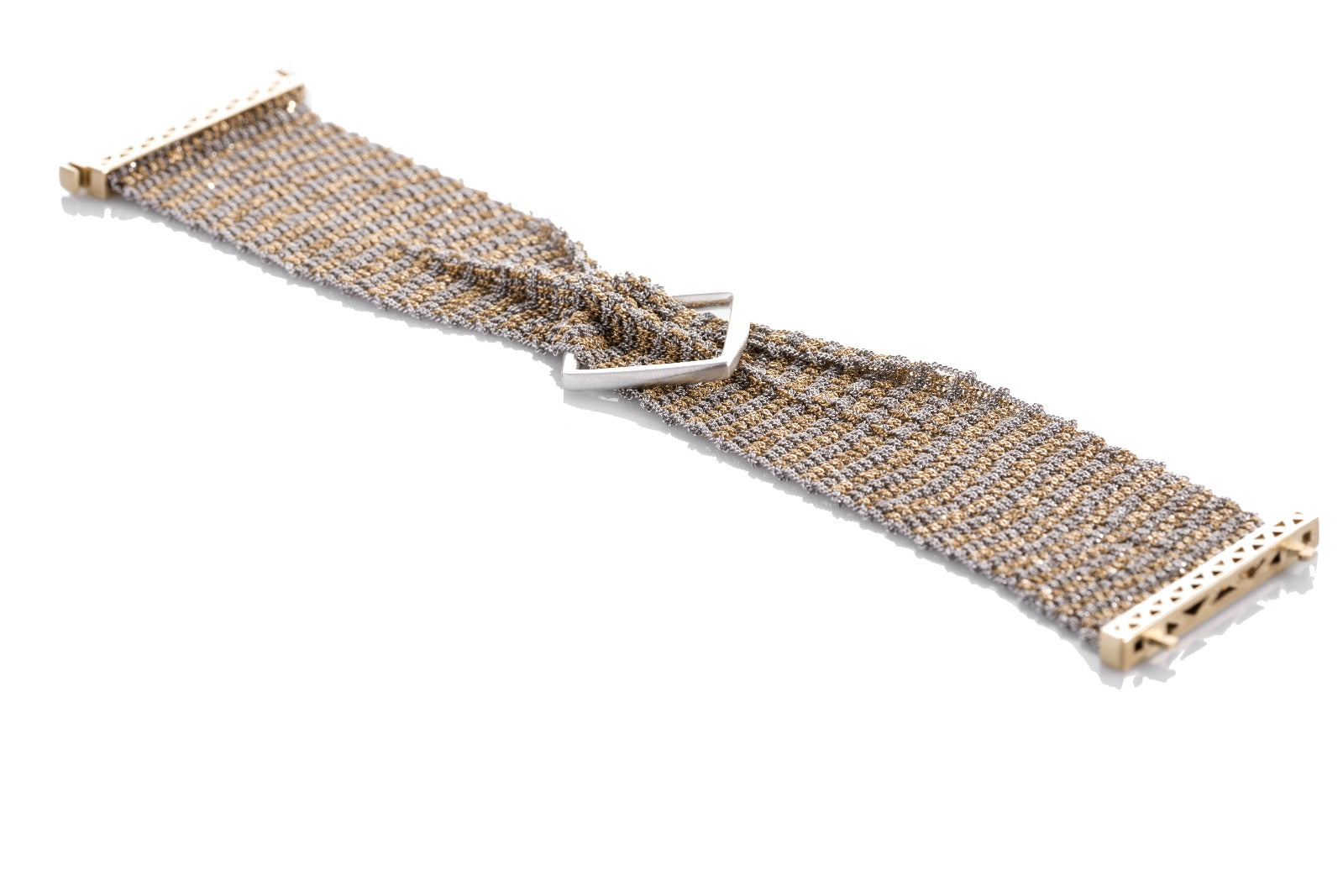 Bracciale ad effetto tessuto in Oro Champagne e diamanti brown