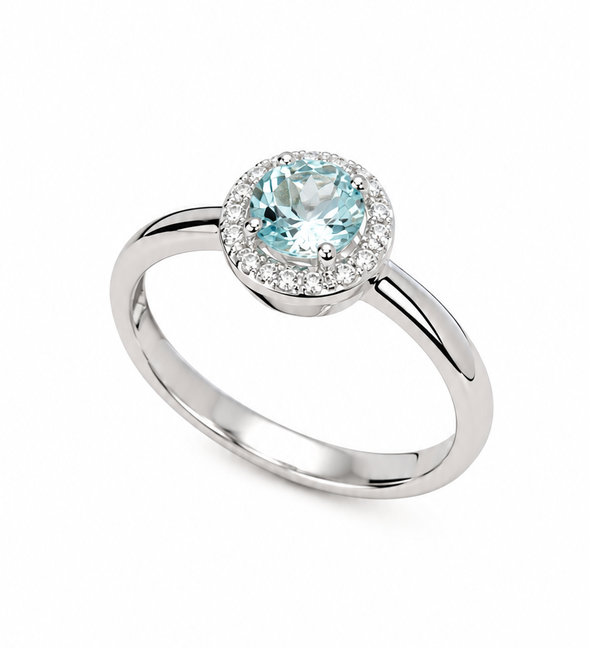 White gold ring with central brilliant-cut aquamarine and diamonds