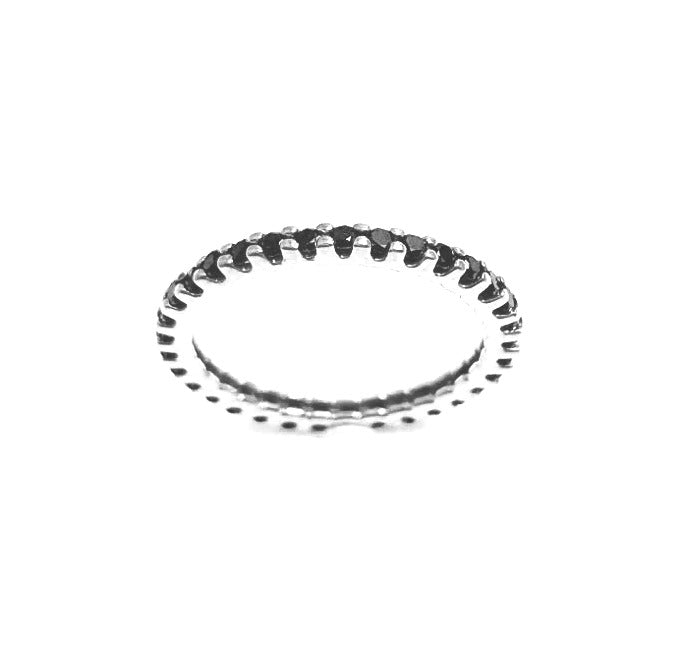 Anello veretta in oro bianco e diamanti neri